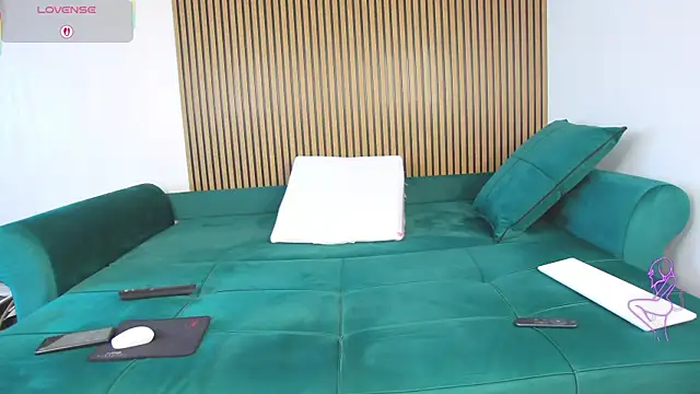 SofiaHanson online show from February 18, 11:17 am