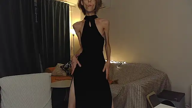 amber quell here online show from May 3, 3:26 pm