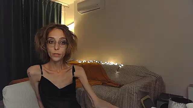 amber quell here online show from May 8, 4:33 pm