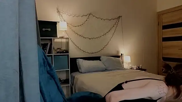 Snapshot of amber_quell_here chatting on October 9, 3:12 pm amber quell here online show from October 9, 3:12 pm