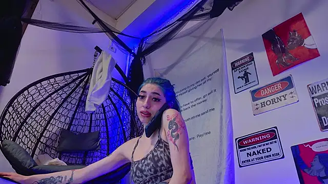 AriaVoss online show from March 15, 6:15 pm