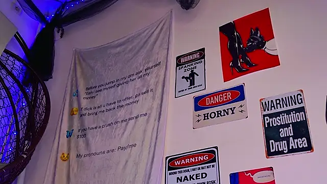 AriaVoss online show from February 11, 9:25 pm