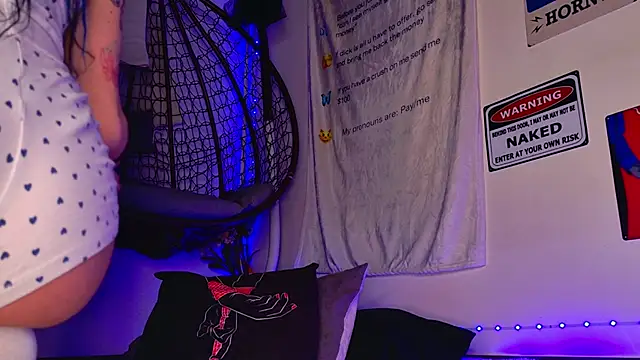 AriaVoss online show from February 26, 9:37 pm