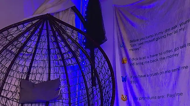 AriaVoss online show from March 25, 9:46 pm