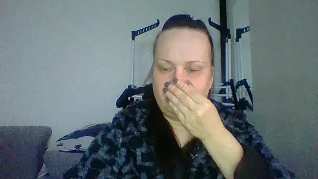  squirty cum lady  online show from November 22, 6:45 am