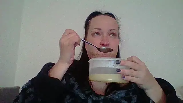  squirty cum lady  online show from October 18, 5:20 am