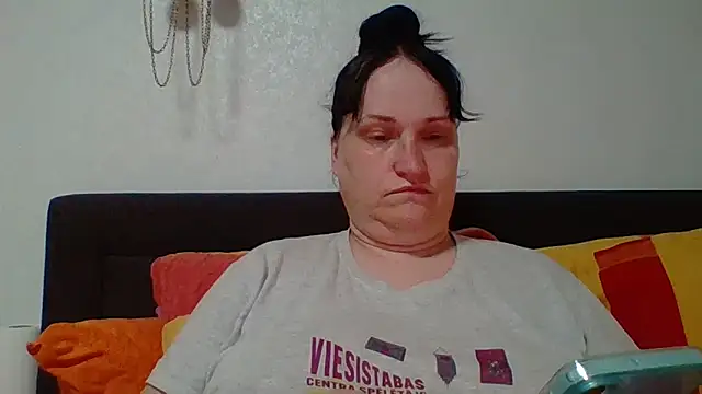  squirty cum lady  online show from June 17, 8:19 pm