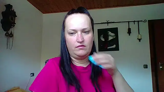  squirty cum lady  online show from September 19, 7:01 am