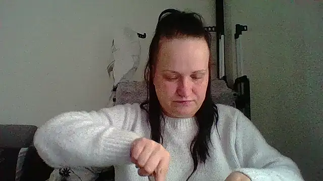  squirty cum lady  online show from November 5, 9:45 am