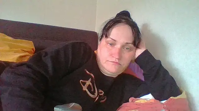  squirty cum lady  online show from June 6, 6:02 pm