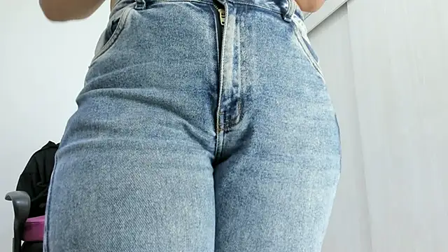 Amelia Debora Antonella online show from February 11, 3:34 pm