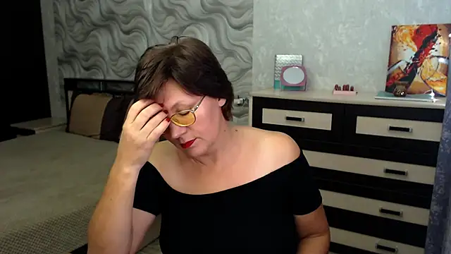 Snapshot of VitaCharm chatting on November 16, 8:57 pm VitaCharm online show from November 16, 8:57 pm