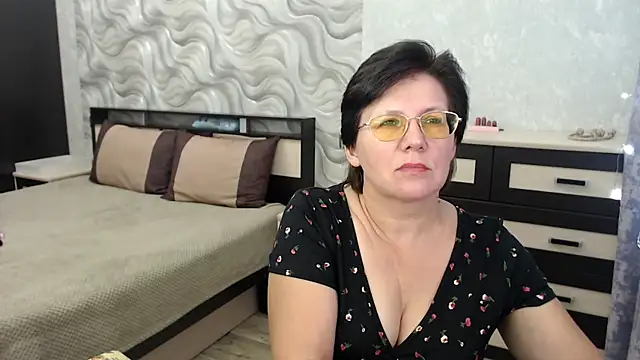 VitaCharm online show from March 3, 8:11 pm