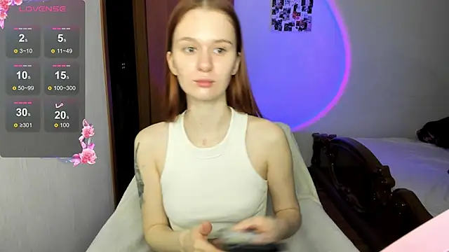 EmilySoul online show from December 4, 7:24 pm