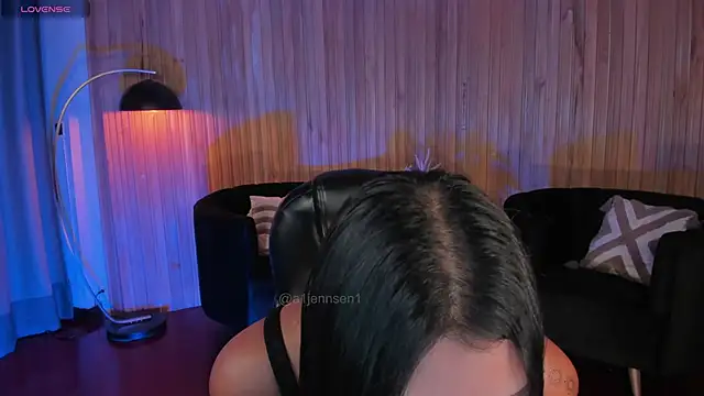 AllyJensen online show from November 11, 10:43 am