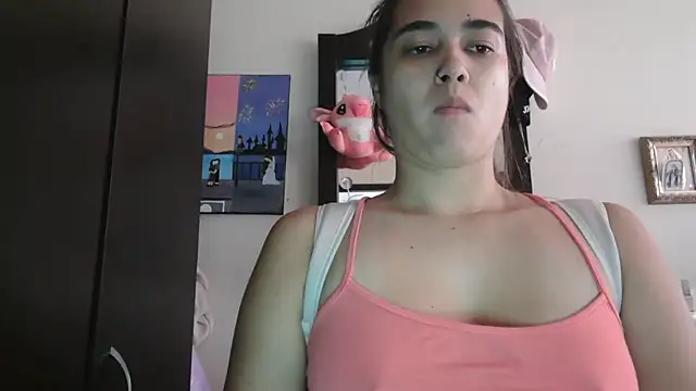 trianabell online show from February 19, 4:26 pm