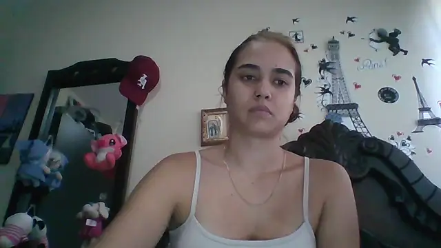 trianabell online show from November 26, 4:40 pm