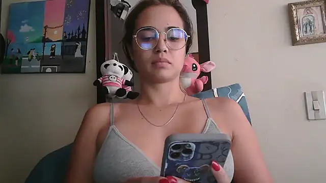 Snapshot of trianabell chatting on May 25, 5:33 pm trianabell online show from May 25, 5:33 pm