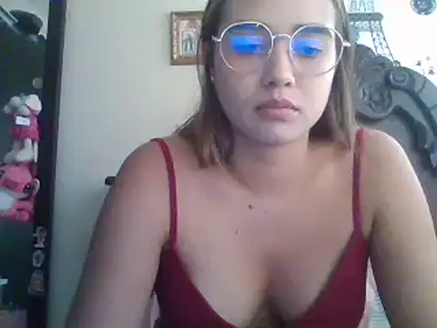 trianabell online show from March 11, 6:52 pm