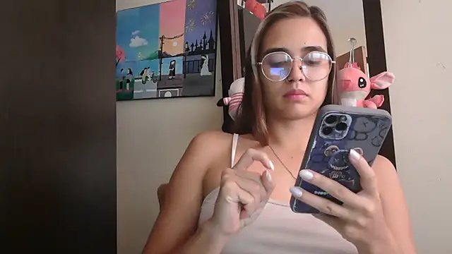 Snapshot of trianabell chatting on June 10, 4:41 pm trianabell online show from June 10, 4:41 pm