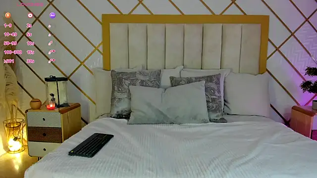 Snapshot of TamyHoney chatting on October 10, 11:49 pm TamyHoney online show from October 10, 11:49 pm