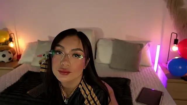 TamyHoney online show from June 18, 1:48 am