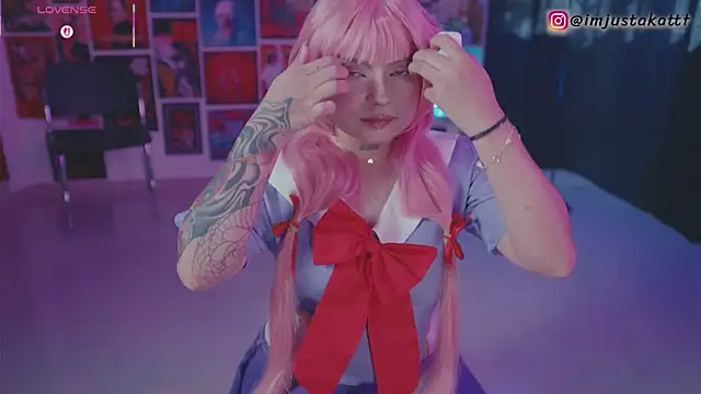 Snapshot of sensualkattt chatting on October 26, 2:06 pm sensualkattt online show from October 26, 2:06 pm