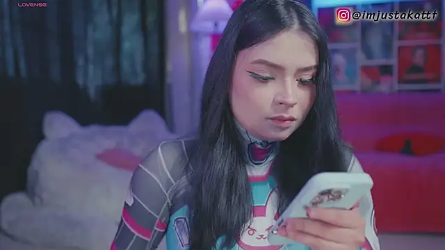 sensualkattt online show from March 15, 3:08 pm