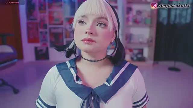 Snapshot of sensualkattt chatting on October 28, 12:59 pm sensualkattt online show from October 28, 12:59 pm