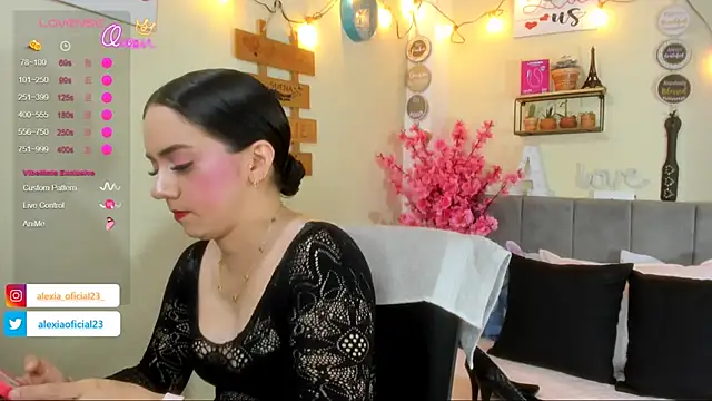 Snapshot of Alexia_Sweet_x chatting on June 26, 4:51 am Alexia Sweet x online show from June 26, 4:51 am