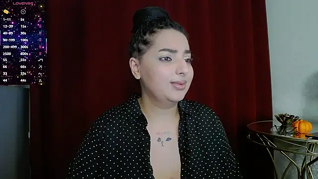 BustyAllyy online show from October 18, 4:31 pm