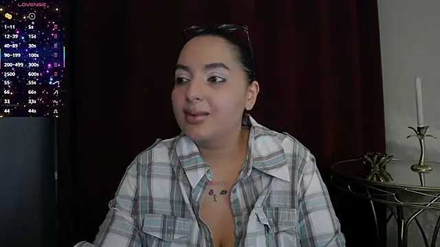 BustyAllyy online show from November 4, 9:18 pm