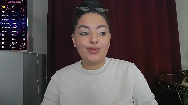 BustyAllyy online show from October 23, 5:00 pm