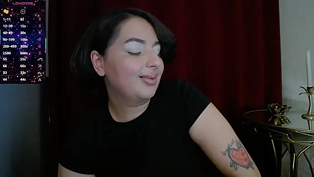 BustyAllyy online show from November 5, 9:51 pm