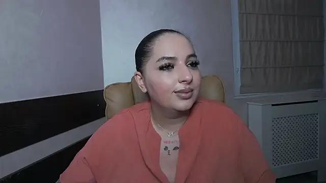 Snapshot of BustyAllyy chatting on June 24, 5:55 pm BustyAllyy online show from June 24, 5:55 pm