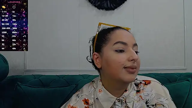 BustyAllyy online show from November 21, 8:08 pm