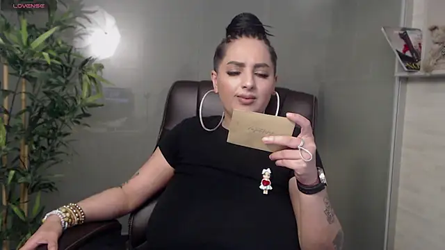 BustyAllyy online show from March 11, 11:26 pm