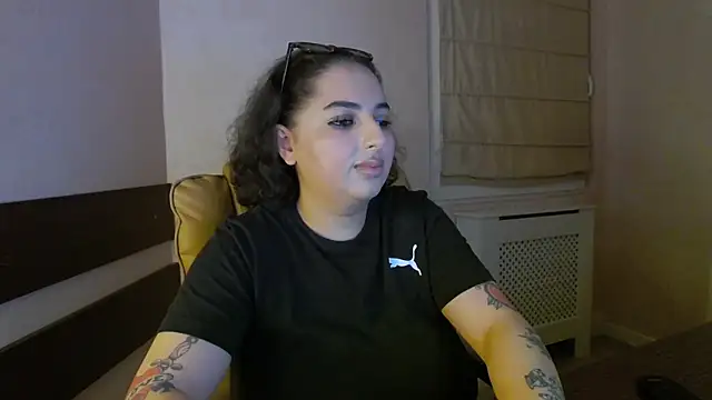 Snapshot of BustyAllyy chatting on June 9, 6:42 pm BustyAllyy online show from June 9, 6:42 pm