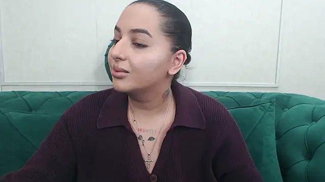 BustyAllyy online show from April 8, 6:53 pm