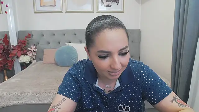 BustyAllyy online show from May 21, 5:10 pm