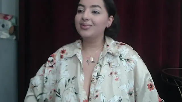 BustyAllyy online show from January 17, 4:21 pm