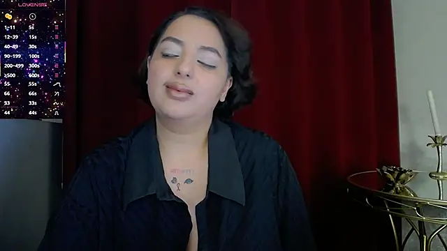 BustyAllyy online show from November 7, 7:29 pm