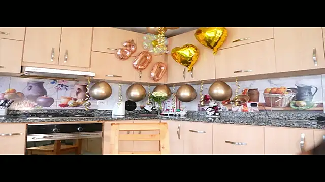 Ana Maria11 online show from November 30, 7:25 pm