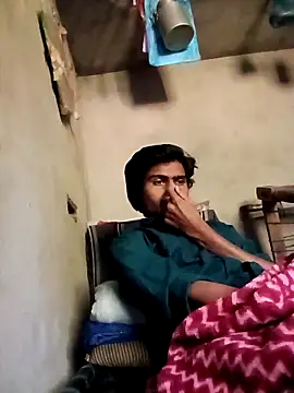 Snapshot of News3x@xh chatting on December 15, 4:40 am News3xxh online show from December 15, 4:40 am