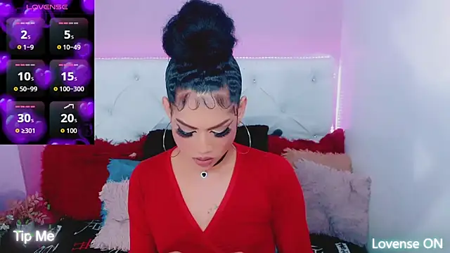 Snapshot of Amanda_bigx chatting on December 14, 8:03 pm Amanda bigx online show from December 14, 8:03 pm