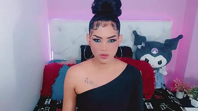 Snapshot of Amanda_bigx chatting on December 14, 5:35 am Amanda bigx online show from December 14, 5:35 am