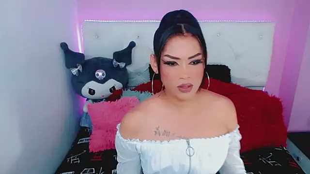 Snapshot of Amanda_bigx chatting on October 31, 4:20 am Amanda bigx online show from October 31, 4:20 am