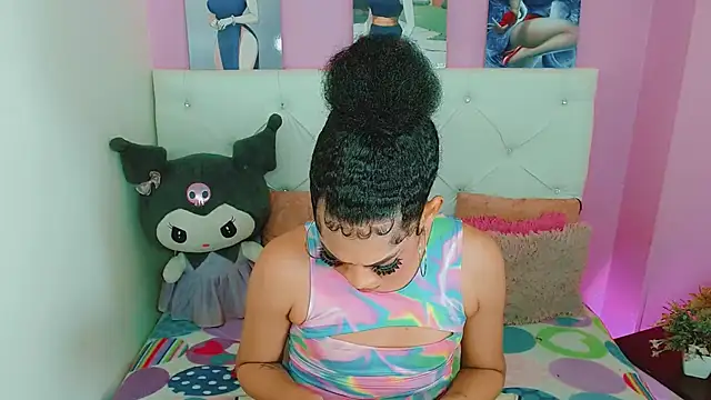 Snapshot of Amanda_bigx chatting on July 8, 6:36 am Amanda bigx online show from July 8, 6:36 am