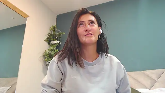 SharisWillian online show from February 13, 4:01 am