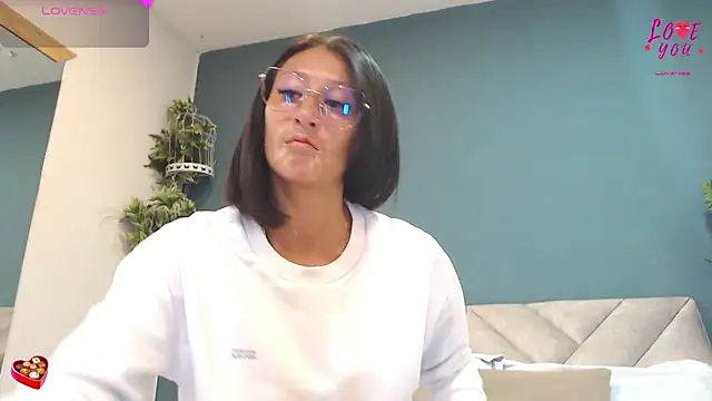 SharisWillian online show from May 15, 2:53 am